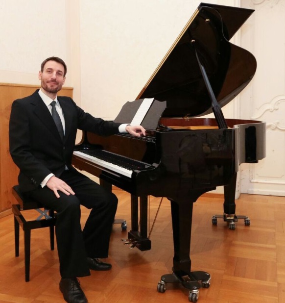 Raphael Kuhn - Chorleiter Frauenchor.